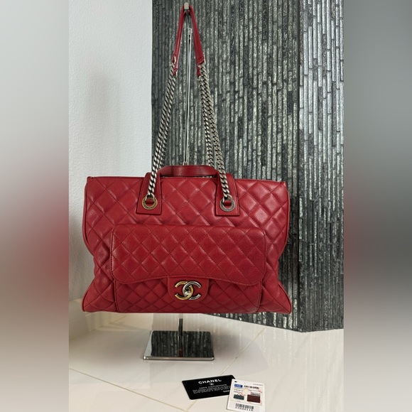 ❤️‍🔥Chanel CC Front Flap Pocket Large Shopping Tote Red Caviar - Picture 2 of 16
